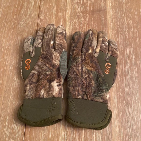 Bass Pro Shops Accessories Bass Pro Boys Camo Gloves Poshmark